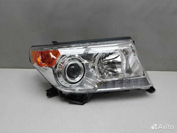 Фара правая Toyota Land Cruiser
