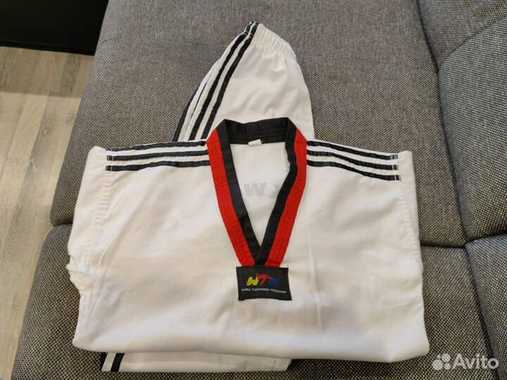 Кимоно для тхэквондо 140