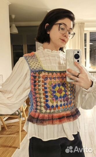 Жилетка женская вязаная