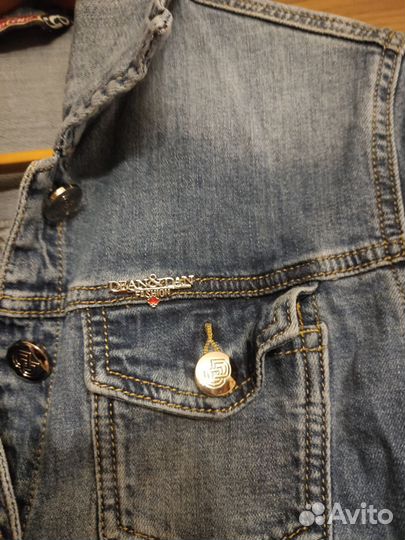 Джинсовая куртка женская