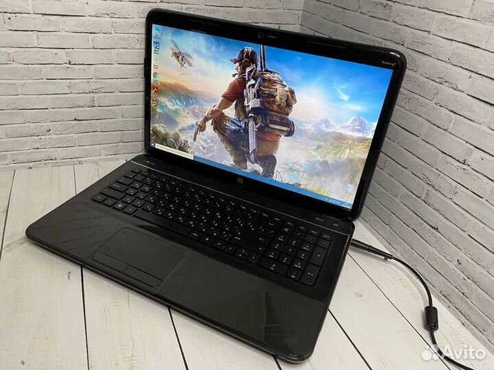 Быстрый ноутбук HP 17.3 / SSD