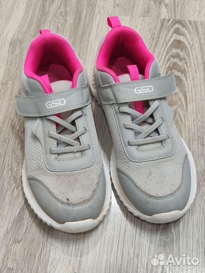 Кроссовки женские 39 размер