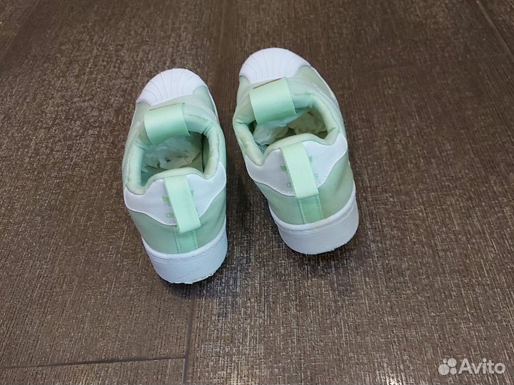 Кроссовки adidas 35 в идеале