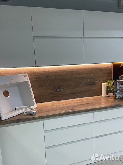 Кухня белая. Реальная цена