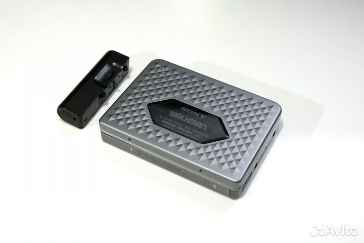 Кассетный плеер Sony Walkman WM-EX668