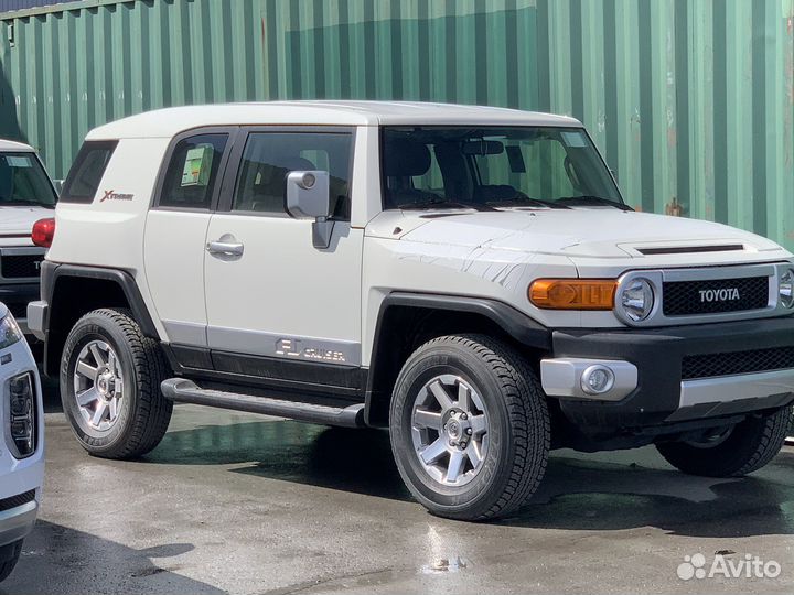Молдинг двери toyota FJ cruiser