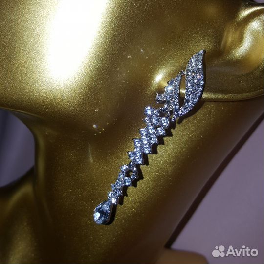 Серьги со стразами