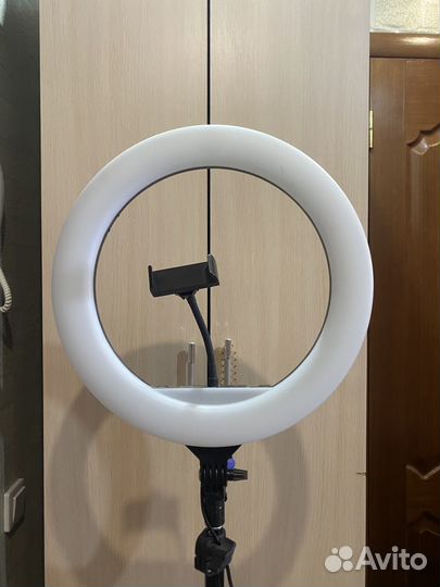 Кольцевая лампа 45 см со штативом бу