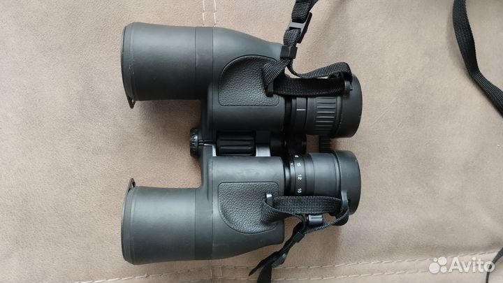 Бинокль nikon Aculon a211 8-18x42