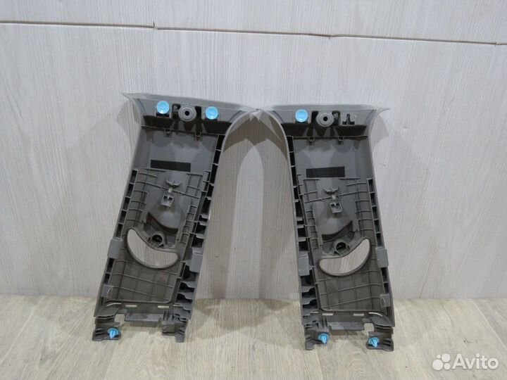 Обшивка центральной стойки левая Kia Rio 3