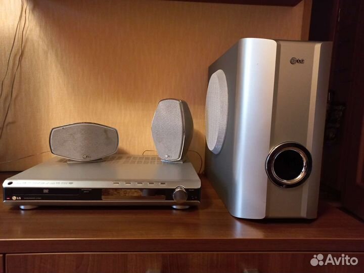 Домашний кинотеатр LG DVD/CD receiver LH-T6547