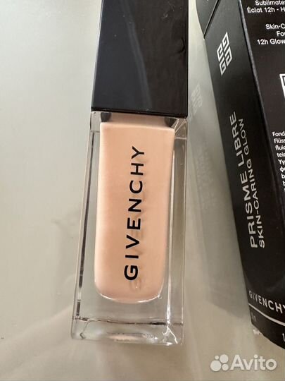 Тональный крем givenchy