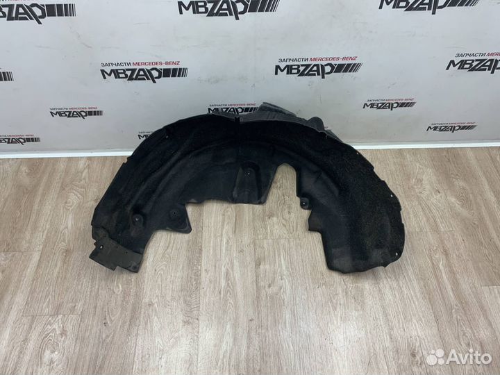 Подкрылок задний левый Mercedes W205 С 205