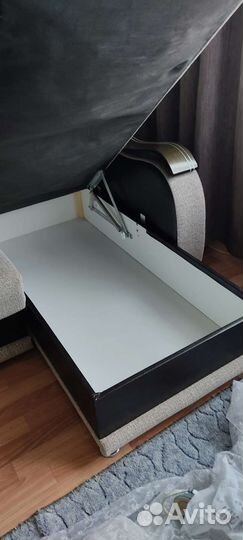 Угловой диван бу