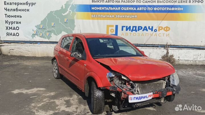 Брызговик задний левый Opel Astra (H) 9163098