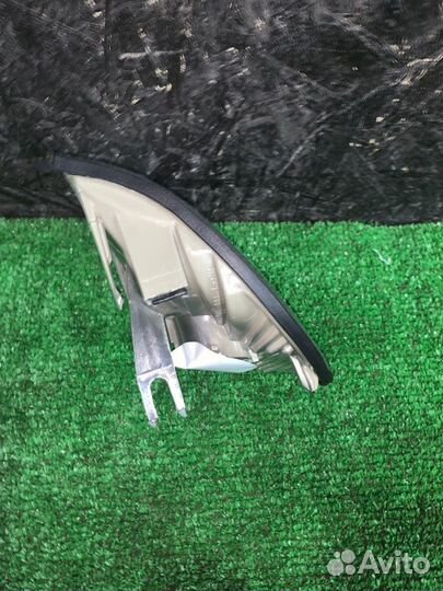 Поворотник передний правый Bmw 7-Series E38 M60B30