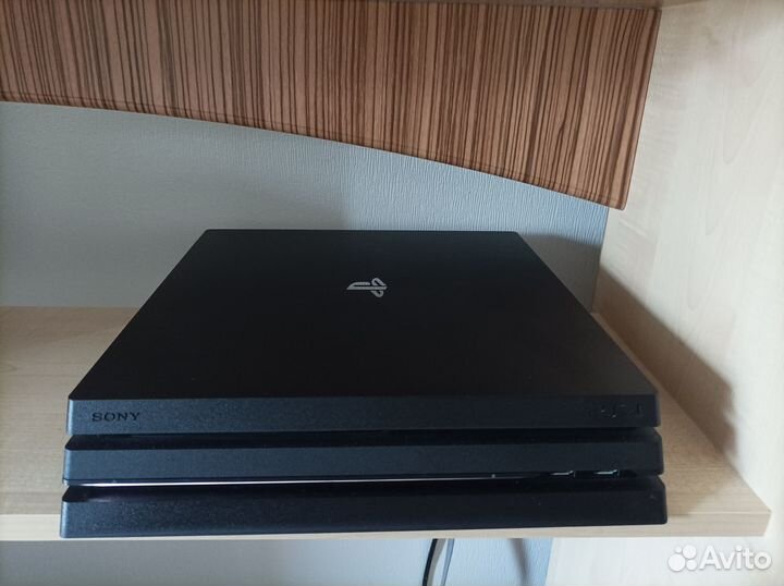 Sony playstation 4 pro 1tb