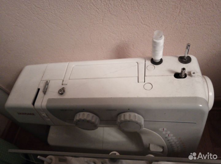 Швейная машина janome