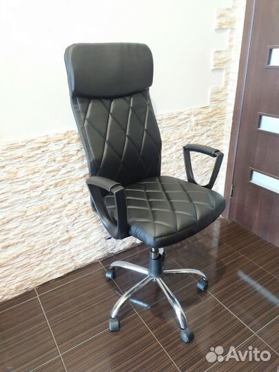 Компьютерное кресло