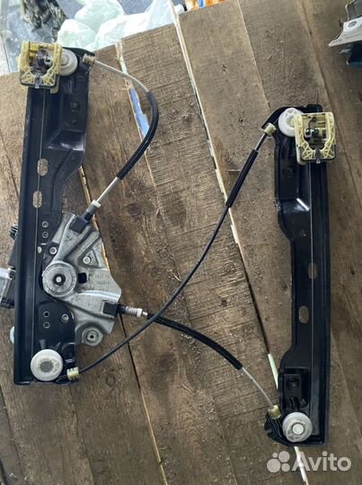 Стеклоподьемник передний Opel Astra J 09-14