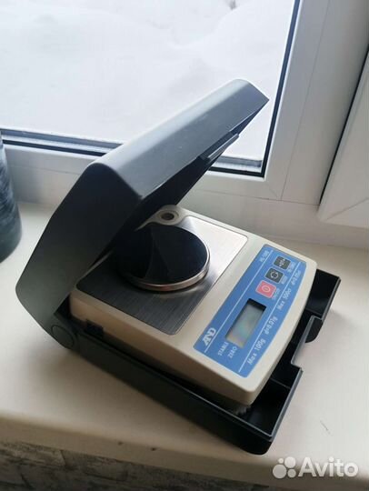 Ювелирные весы