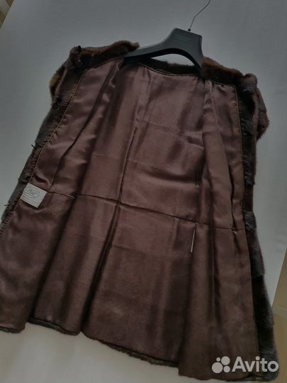 Жилетка меховая женская