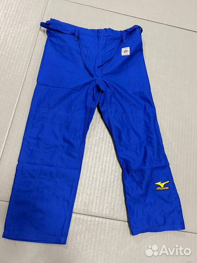 Кимоно для дзюдо Mizuno Gold