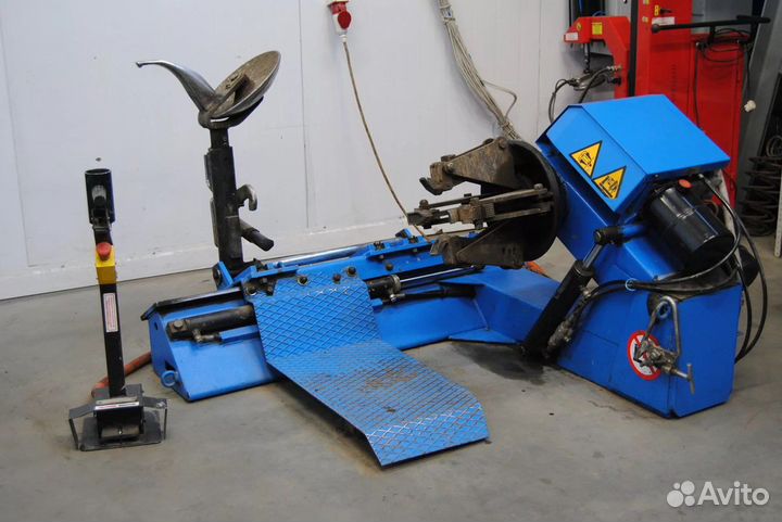 Требуется шиномонтажник