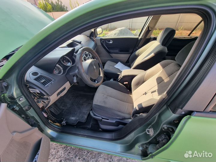 Renault Megane 1.6 МТ, 2004, 266 000 км