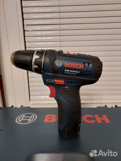 Дрель-шуруповерт Bosch GSB 10.8-2-LI Professional