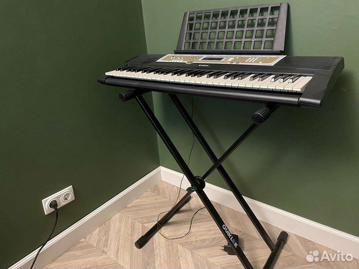 Синтезатор yamaha psr r200