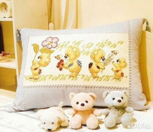 Машинная вышивка на заказ от 50 шт. Большие объемы