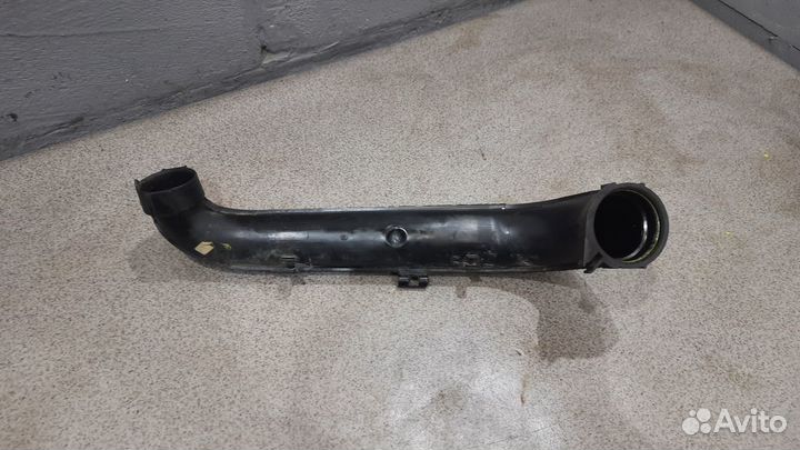 Патрубок интеркулера 1.2 cjza Skoda Octavia A7