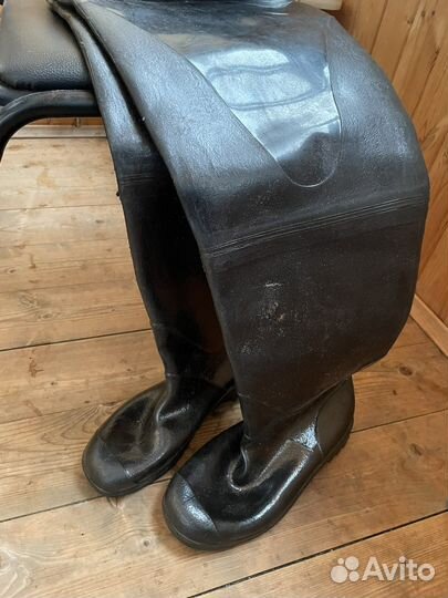 Сапоги резиновые болотные