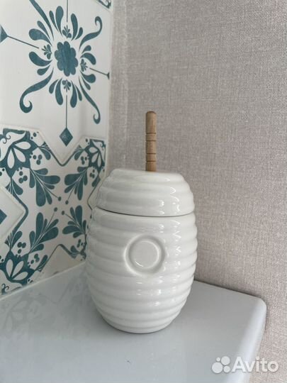 Керамическая емкость для меда улей с ложкой