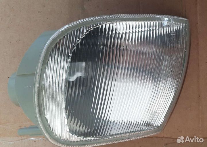 Указатель поворота передний левый 9524192E