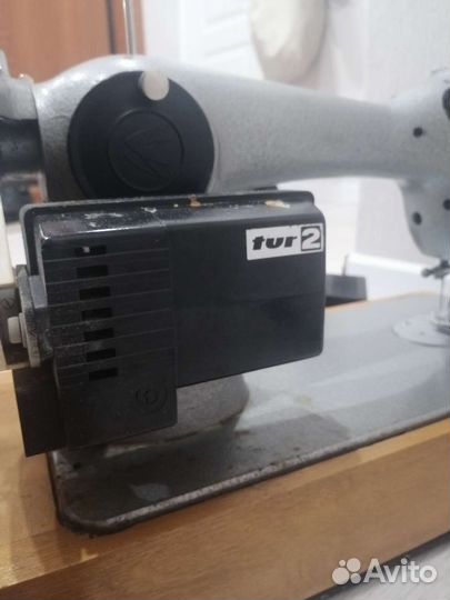 Швейная машина с электроприводом