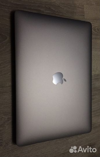 Macbook Air M1 8-core, RAM 8 гб, SSD 512 гб