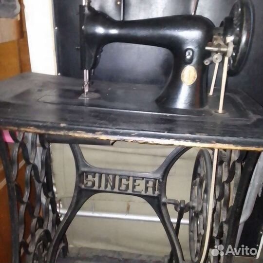 Швейная машина Singer