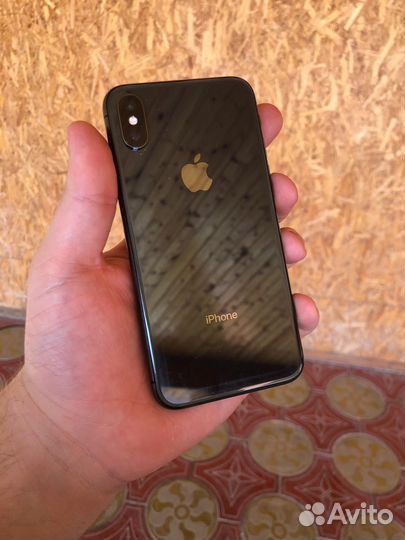 iPhone X, 64 ГБ
