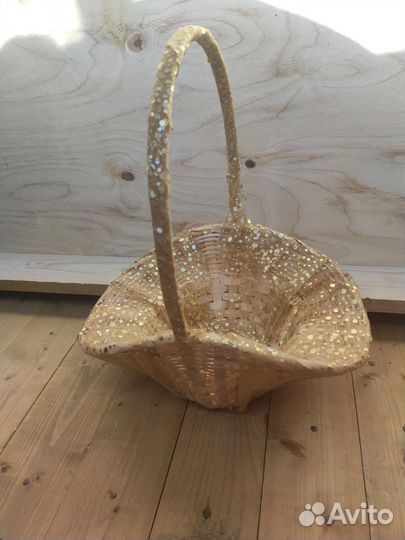 Корзина плетеная
