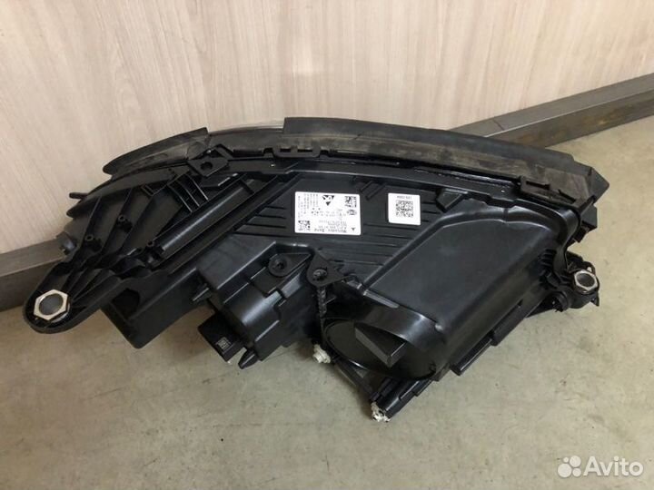 Фара левая Mercedes-Benz E W213