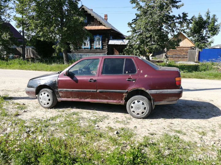 Volkswagen Vento 1.8 по частям