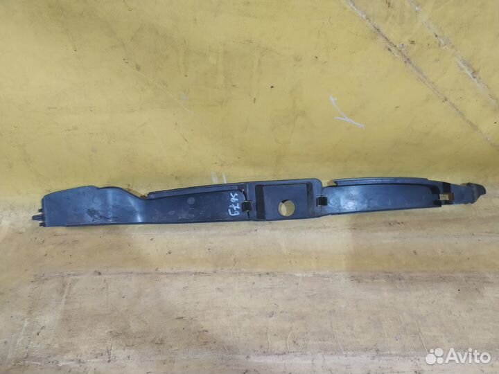 Пыльник крыла правый VW tiguan 1 Фольксваген