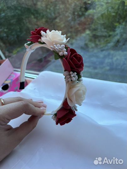 Ободок ручной работы из цветов