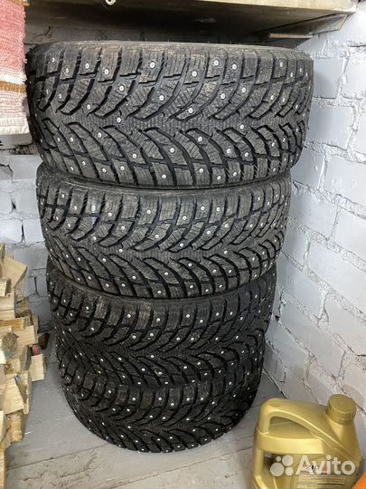 Arctic Trucks AT405 225/45 R17 80L