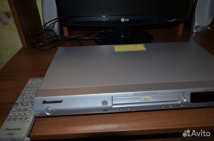 DVD плеер Pioneer DV-2750