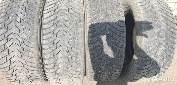 Nokian Tyres Hakkapeliitta 8 SUV 285/60 R18 106H