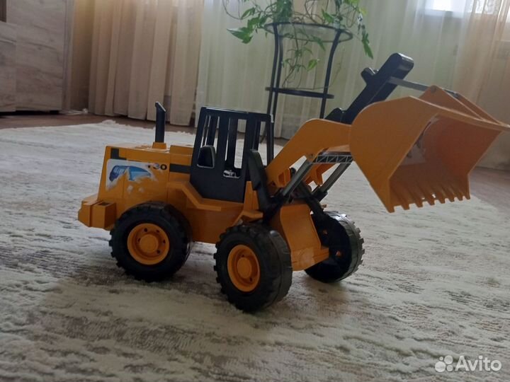 Детский трактор