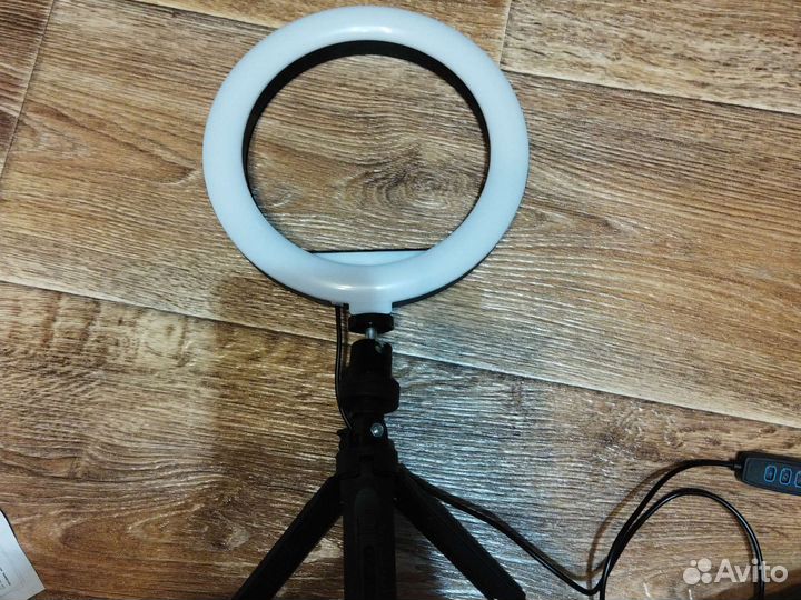Кольцо для селфи. Кольцевая лампа, линзы, микрофон